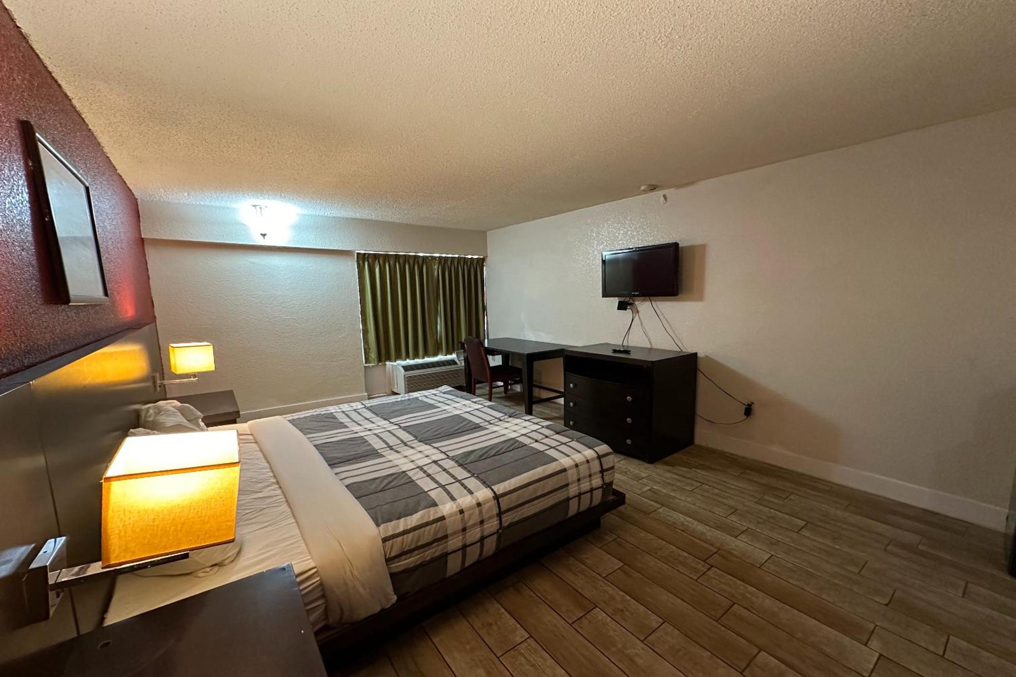 River Valley Inn And Suites I-40 ฟอร์ตสมิธ ภายนอก รูปภาพ